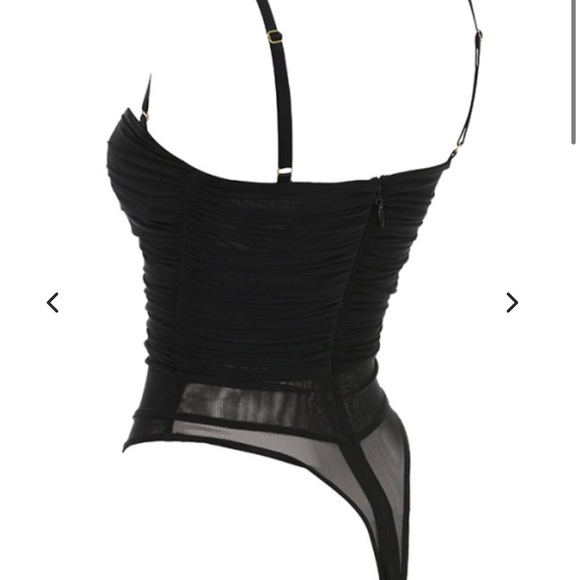 ❌SOLD❌House of CB Pearl Bodysuit - Picture 4 of 13